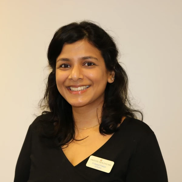 Dr Deepali Prakash